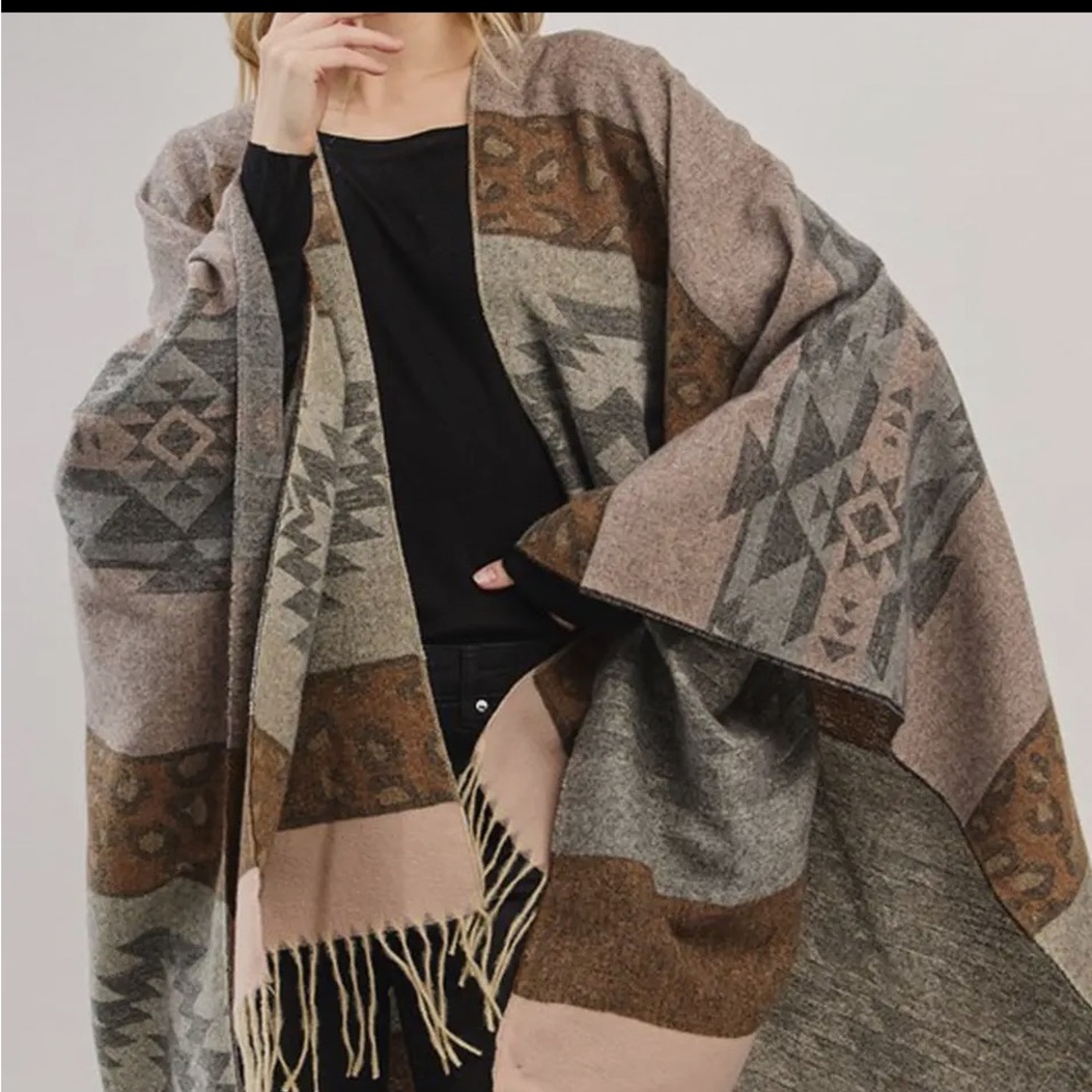 0029.  Aztec Geometric Leopard Print Patterned Shawl